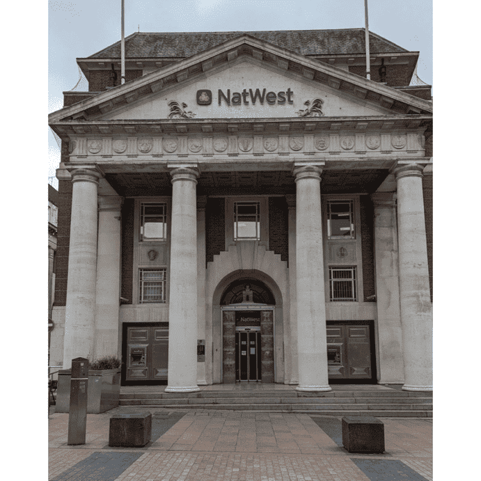 NatWest's Coutts Sees Profit Surge to £90 Million