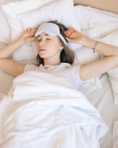 10 WAYS FOR HOW TO FALL ASLEEP FAST