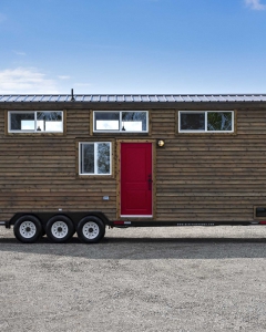 CANADIAN GOOSE HOUSE: A TINY DREAM HOUSE