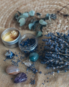 5 scientifically recognized natural therapies to apply for holistic health care