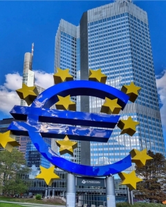 European Central Bank continues to raise Interest Rates