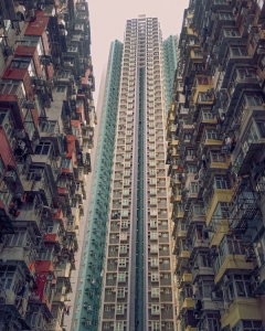 Home Prices in Hong Kong fall The Most in 4 years