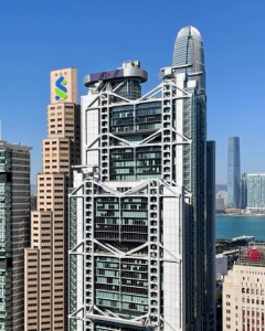 Hong Kong Banks Compete to Attract Mortgage Borrowers