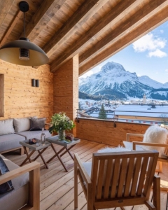 How To Decorate A Chalet Style Home: Top 5 Tips