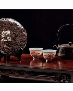 Investment fever of luxury tea Pu\'er is increasing in China