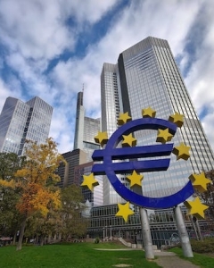 Salary in the Eurozone will increase sharply