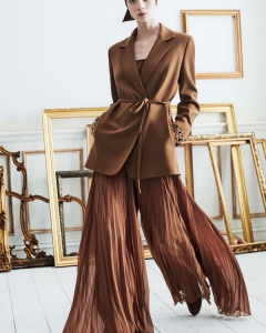 Upgrade your closet with Italian luxury brand Max Mara\'s new aesthetically pleasing looks