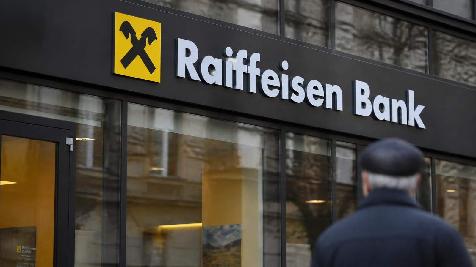 Raiffeisen Issues €500 Million Bank Bail-In Bonds to Strengthen Capital Base